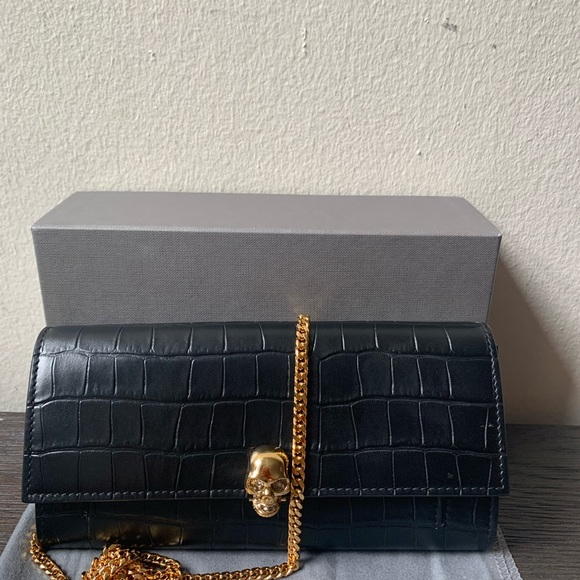 Alexandre McQueen Skull Croc Embossed Leather Wallet on a Chain - Picture 3 of 14